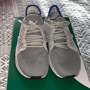 Women’s Puma sneakers